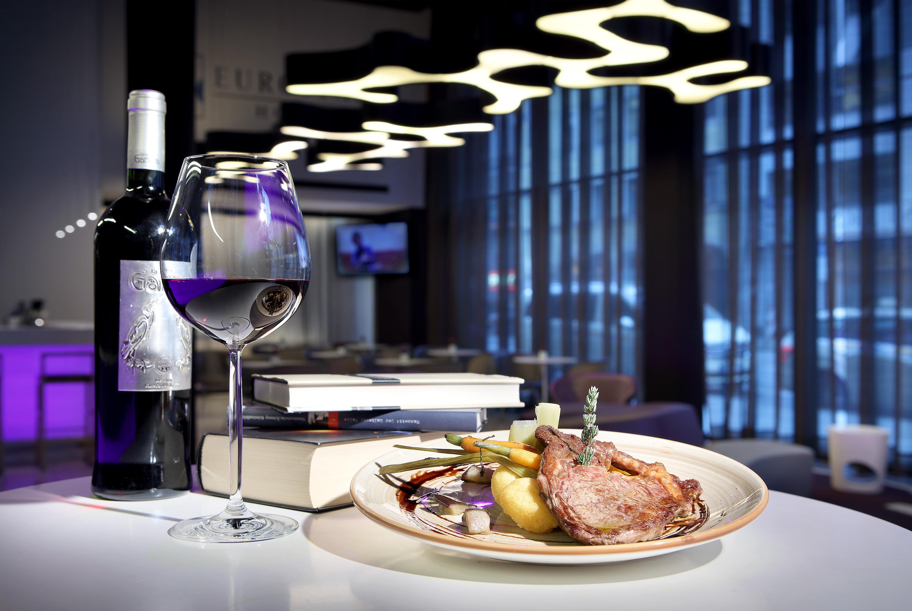 Eurostars Book Hotel Munchen Bagian luar foto